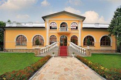 Royal Hotels And Spa Resorts Promenad Truskawiec Zewnętrze zdjęcie